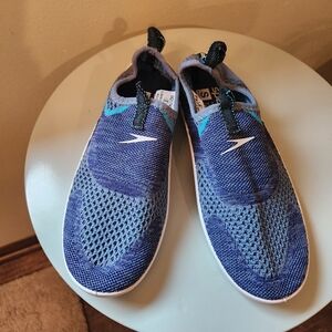 Speedo water shoes swim socks sz small denim blue